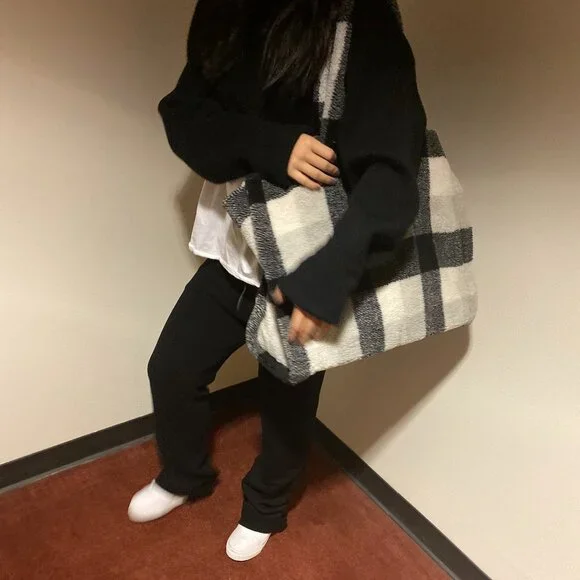 Stand Studio Lola Check Faux Fur Shearling Big Tote Shoulder Bag - Picture 8 of 16